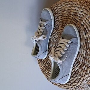 Taos Womens Star Grey Canvas Lace-Up Low‎ Casual/Athleisure Low Sneakers S-7